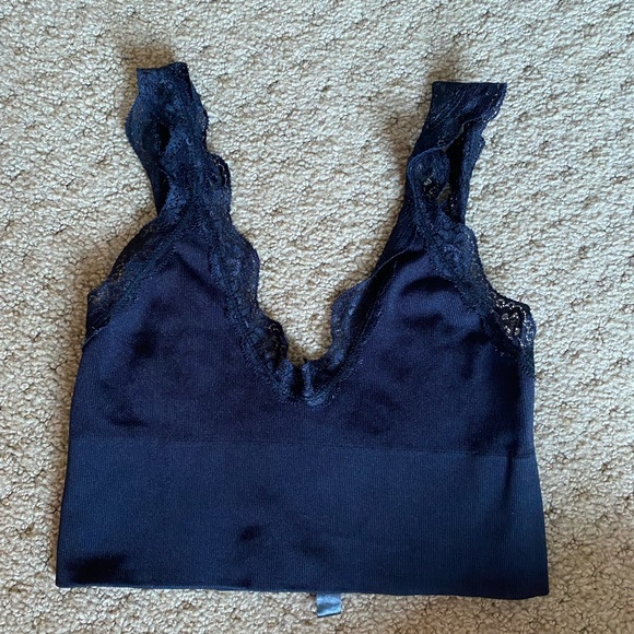 Urban Outfitters Lace tank - Picture 1 of 2